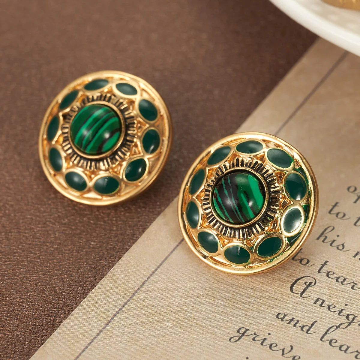 Classic Malachite Green Enamel Circle Stud Earrings18K Gold Plated Vintage Design Women's Jewelry for Daily Party Holiday