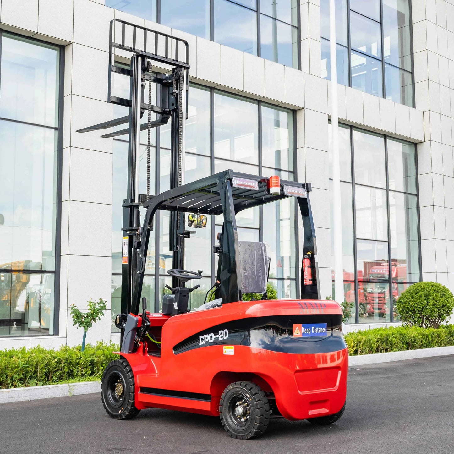 2 Ton Electric Forklift China Factory High-Efficiency Environment Friendly 4 Wheels Energy Saving Battery Forklifts Custom