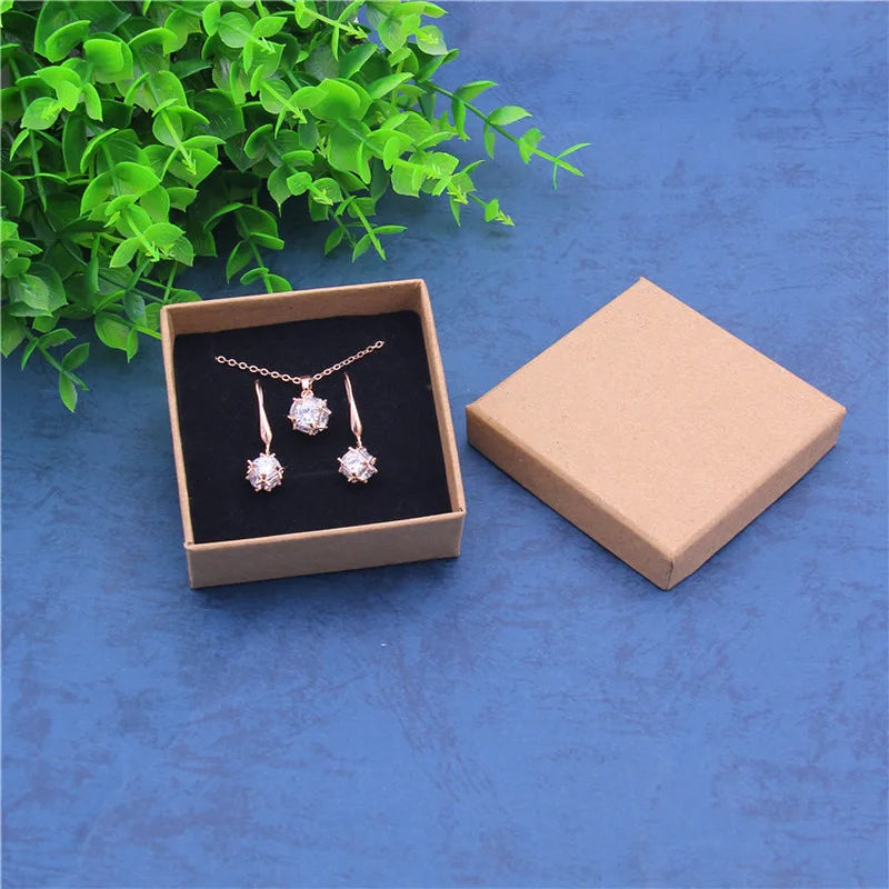 24pcs/Lot Travel Accessories Kraft Paper Gift box 7x7x3cm Jewelry Organizer Box for Ring Earring Wedding Party Dust Storage Case