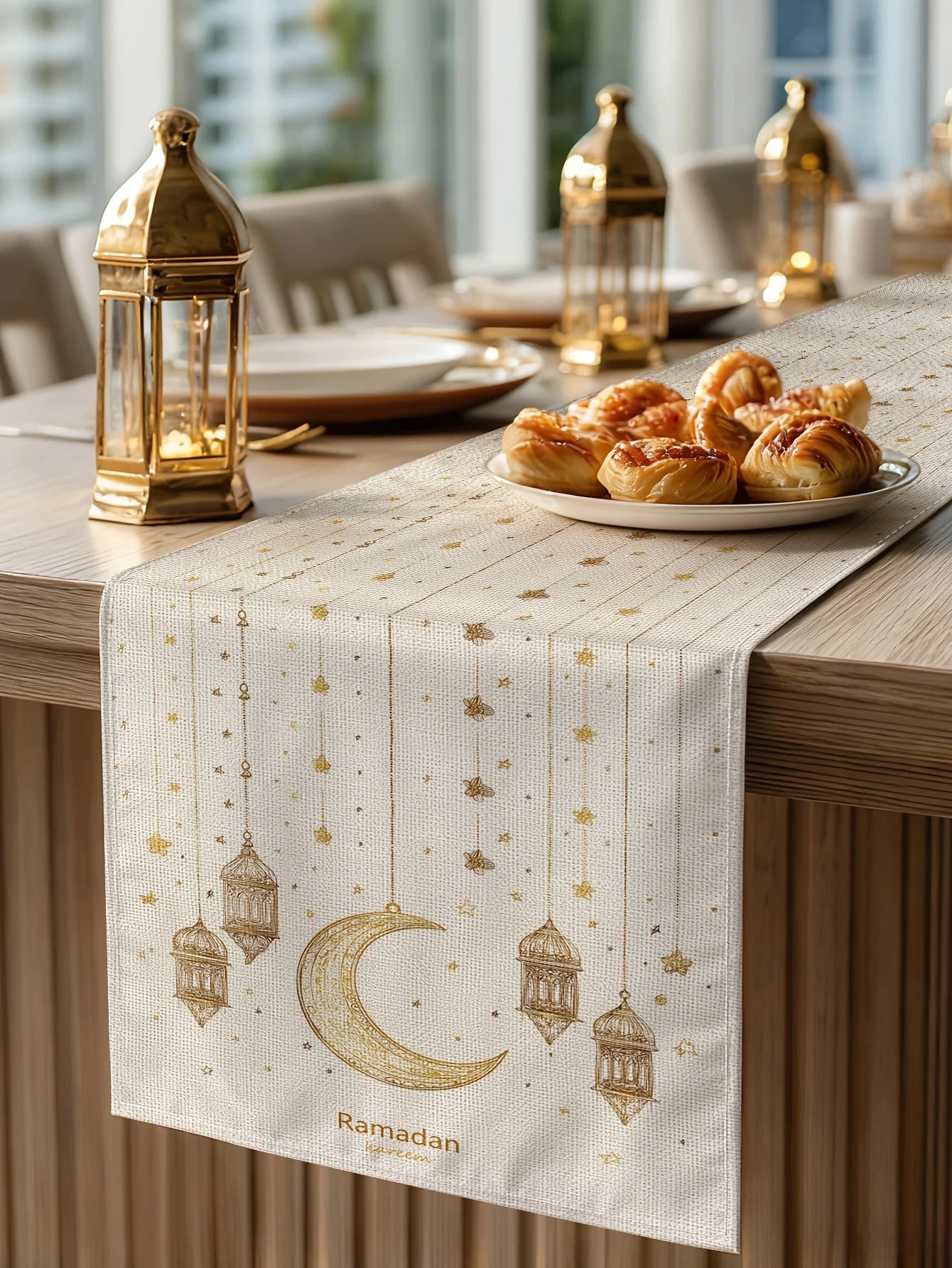 Tovaglia Ramadan con Lanterne e Luna – Decorazione Tavola Festiva